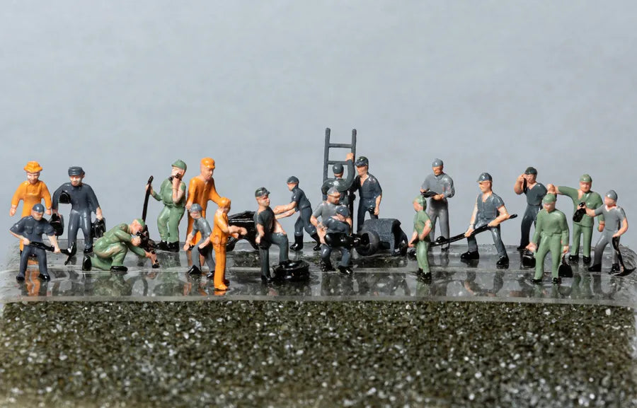 Rock Island Hobby HO 062100 Working People (24-Pack) — exact product view