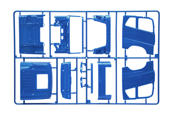 Italeri 3942 Volvo FH4 Globetrotter Medium Roof, blue cab and door parts on sprue