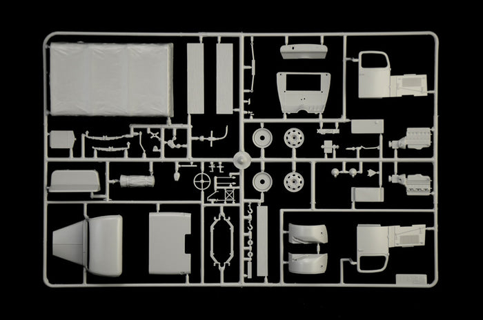 Italeri 6558 Mercedes-Benz L3000 S, cab, cargo body and cover components on sprue