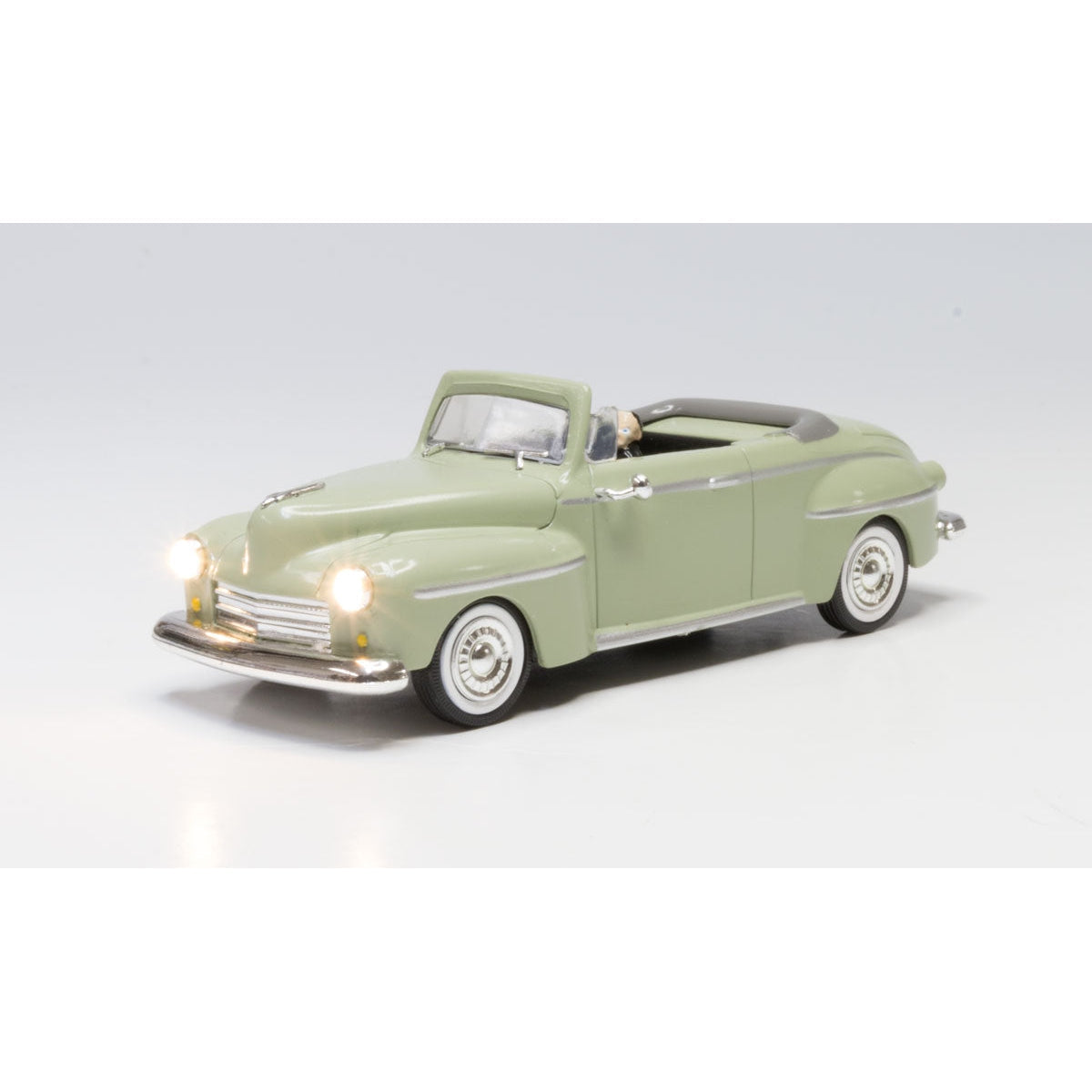 Woodland Scenics JP5974 Cool Convertible O Scale Lighted Vehicle– product image