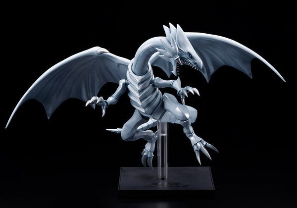 Kotobukiya GP001 Blue-Eyes White Dragon OSHI WORKS, front view with wings spread on base