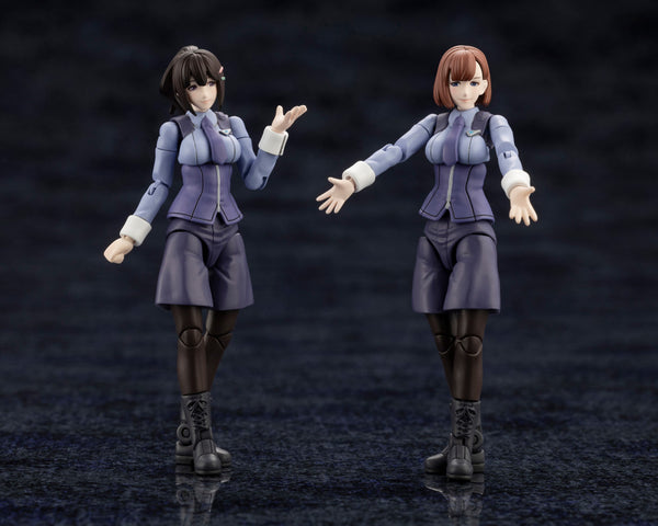 Kotobukiya HG132 two assembled Earthcline Biomechanics Operators, front view