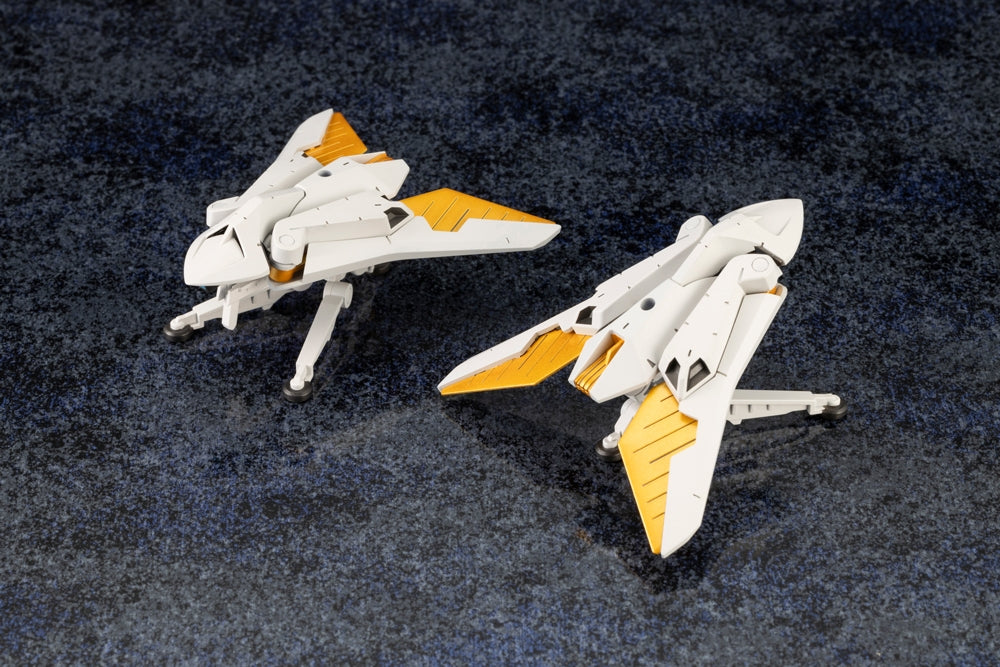 Kotobukiya HG139 two assembled Cloudshape units in different configurations