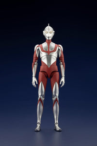 Kotobukiya KP623, full front view of assembled Ultraman model