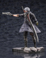 Kotobukiya PV285, rear three-quarter view with Red Queen sword