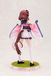 Kotobukiya PV319, rear three-quarter view on the grass-textured base