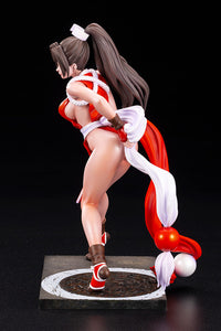 Kotobukiya SV393, side view of costume and fan