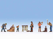 HO CHOPPING WOOD (NOC15616)