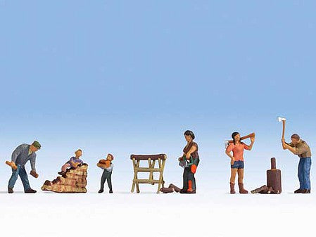 HO CHOPPING WOOD (NOC15616)