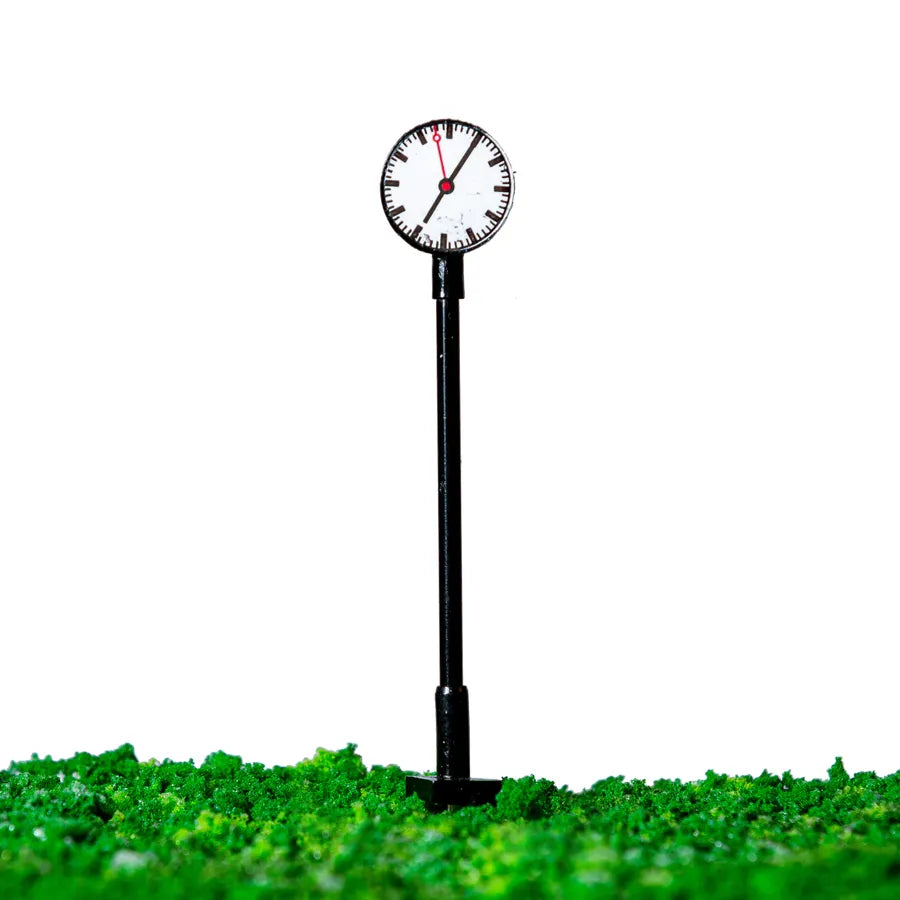 Rock Island Hobby N 013201 Town Square Clock Lighted — exact product view