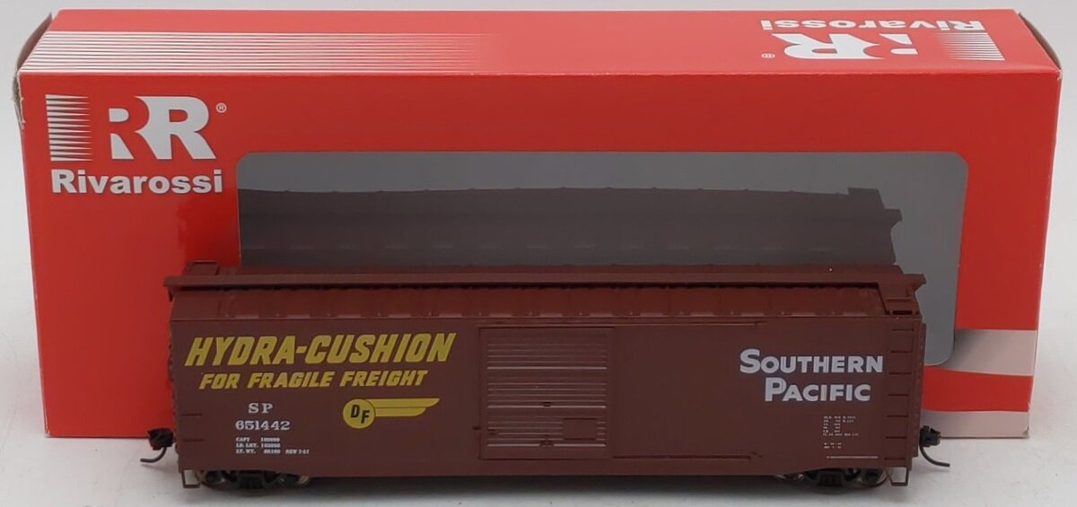Rivarossi HR6585D: exact Southern Pacific #651442 boxcar beside its retail box