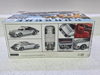 Revell 85-4521 Porsche 911 Coupe package side showing painted model details