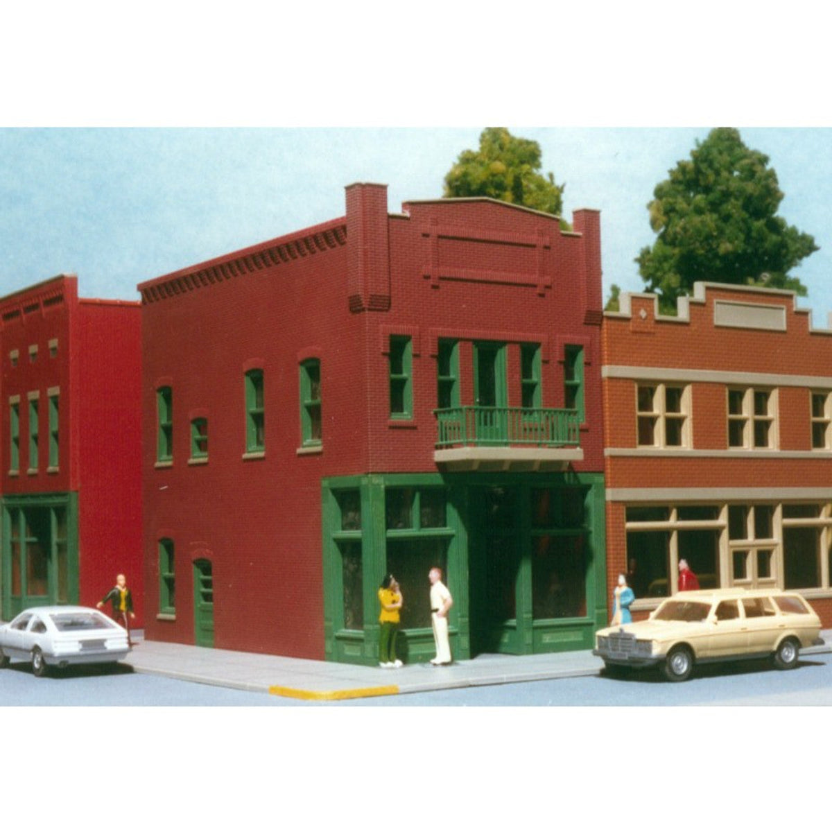 Smalltown USA HO Scale Bonnie B Boutique Kit — exact product view