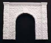 Woodland Scenics HO C1253 Cut Stone Single Track Tunnel Portal — exact product view 2