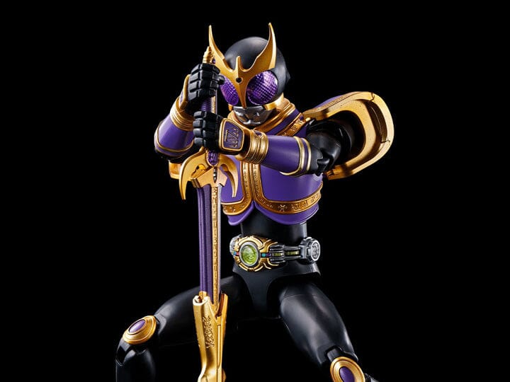 Bandai Kamen Rider Figure-rise Standard Kamen Rider Kuuga (Titan Form/Rising Titan) Model Kit — product view 1