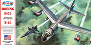 Atlantis Boeing B-52 Stratofortress with X-15 1:175 model kit