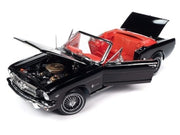 American Muscle 1964.5 Ford Mustang Convertible 1:18 model detail