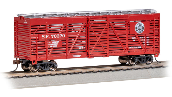Bachmann HO Scale 40' Stock Car - Southern Pacific™ #70320 - 18518