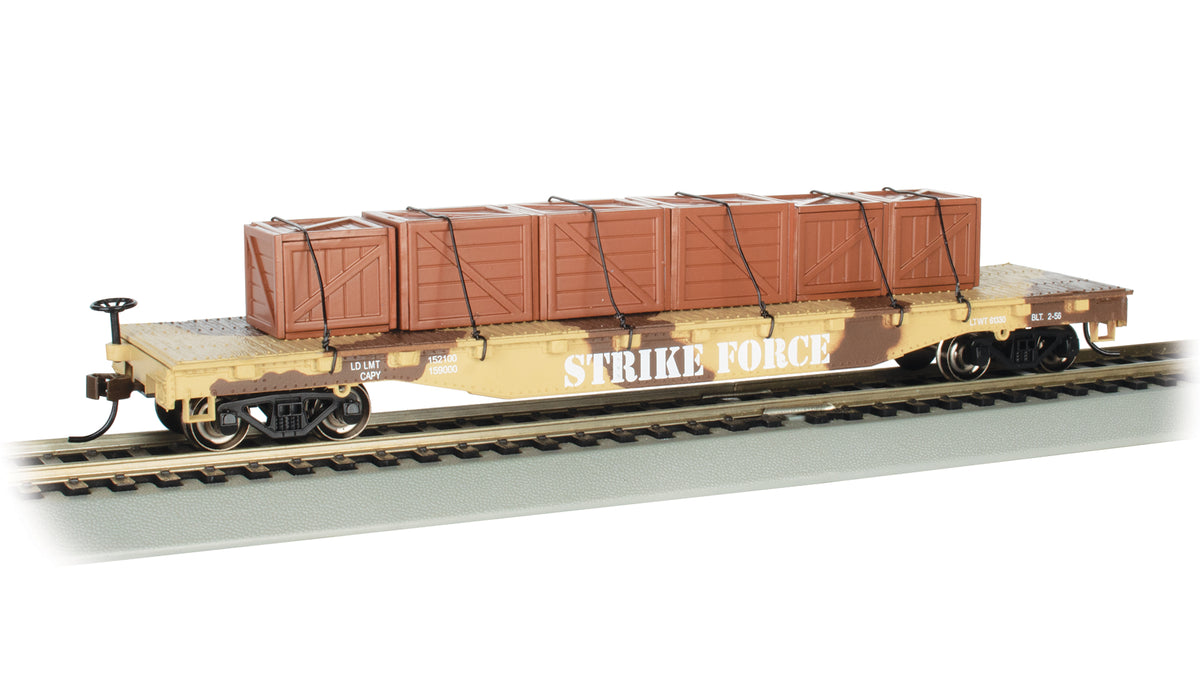 Bachmann HO Scale 52' Flatcar - Desert Camouflage with Crates - 18934