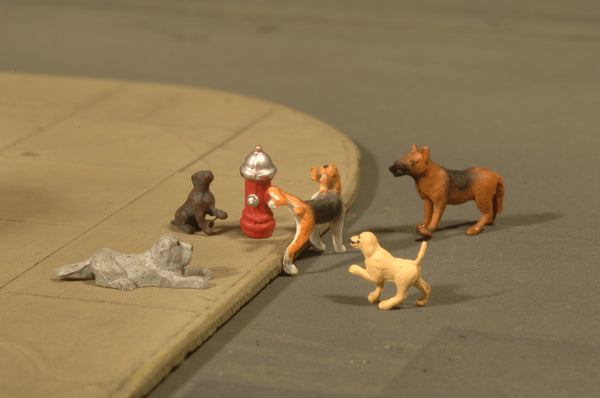 Dogs with Fire Hydrant - O Scale - Bachmann 33158