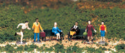 People at Leisure (HO Scale) - Bachmann 42339