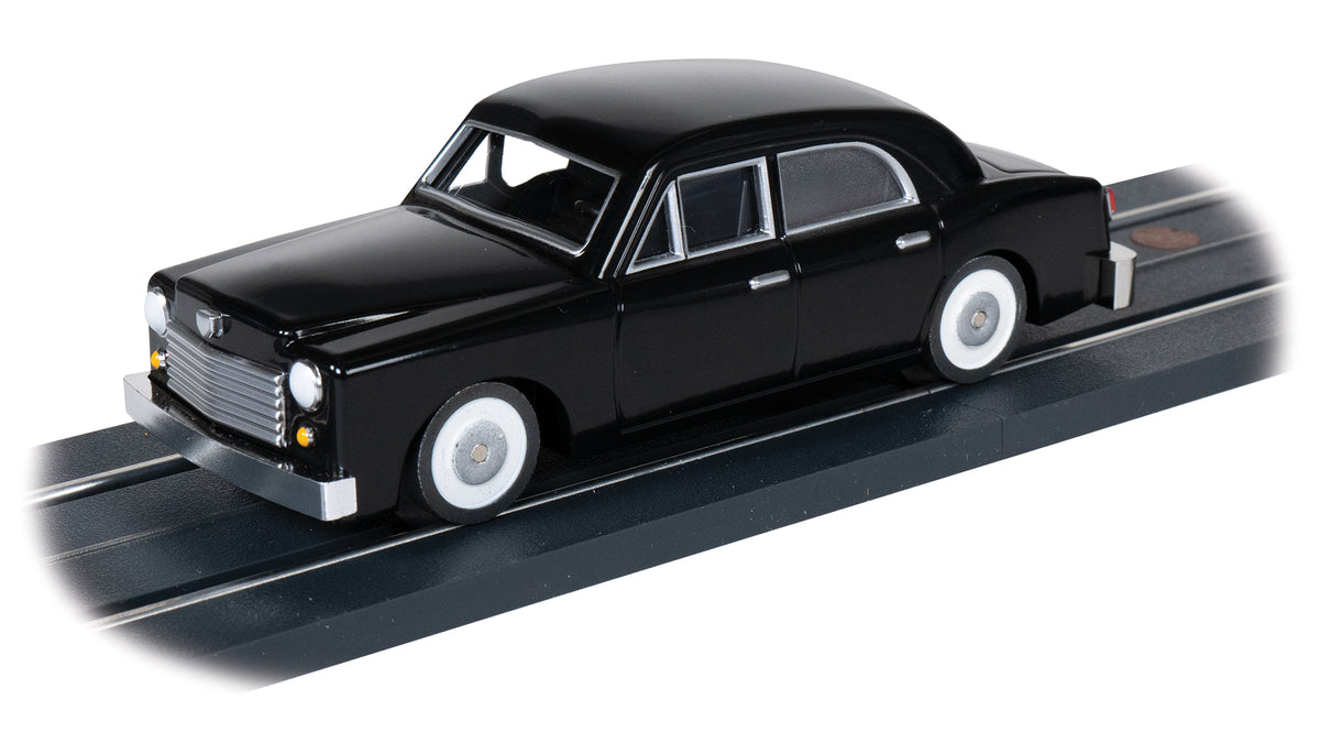 E-Z Street½ Sedan - Black - Bachmann 42750