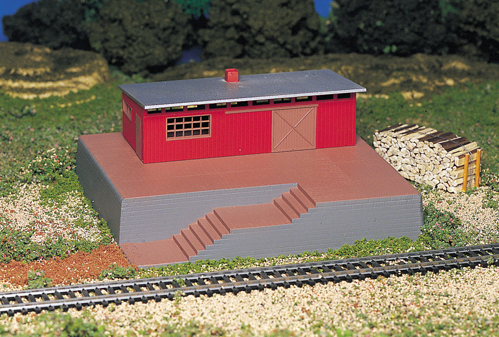 Building with Steam Whistle (HO Scale) - Bachmann 46209