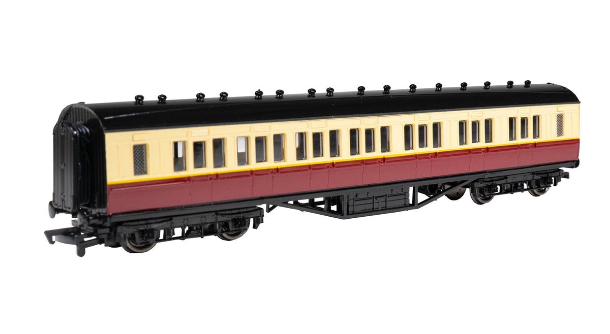 Bachmann 76030 HO Thomas & Friends Red Express Composite Coach exact product view