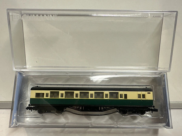 Bachmann 76090 N scale Thomas & Friends Gordon's Express Brake Coach exact product view