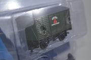 Bachmann 77012 HO Sodor Fruit and Vegetable Co. Ventilated Van front three-quarter view