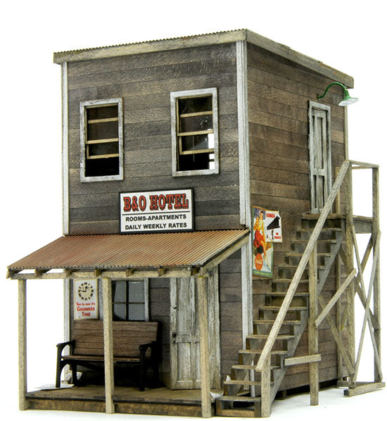 Banta Modelworks 2131 B&O Hotel HO scale kit, assembled and finished example with exterior stairs