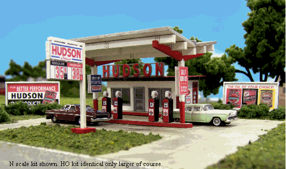 Blair Line N Hudson Oil Gas Station Kit — completed model view 1