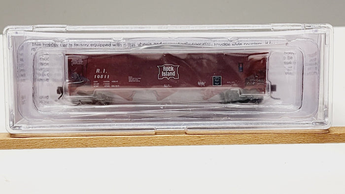 Bluford Shops 74204 N scale Rock Island R.I. 10511 three-bay offset-side hopper, side view in clear storage case.