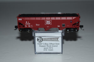 Bluford Shops 74207 N scale Rock Island R.I. 10485 three-bay offset-side hopper, side view with coal load and package identification.