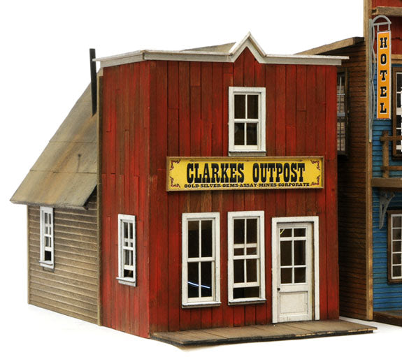 Banta Modelworks HO Scale Clarke's Outpost Kit – 2121 — exact product reference