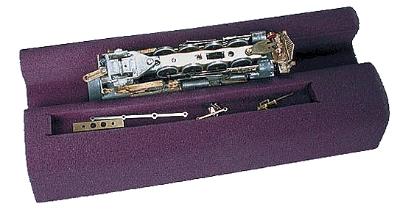 Bowser 22 HO locomotive and car cradle
