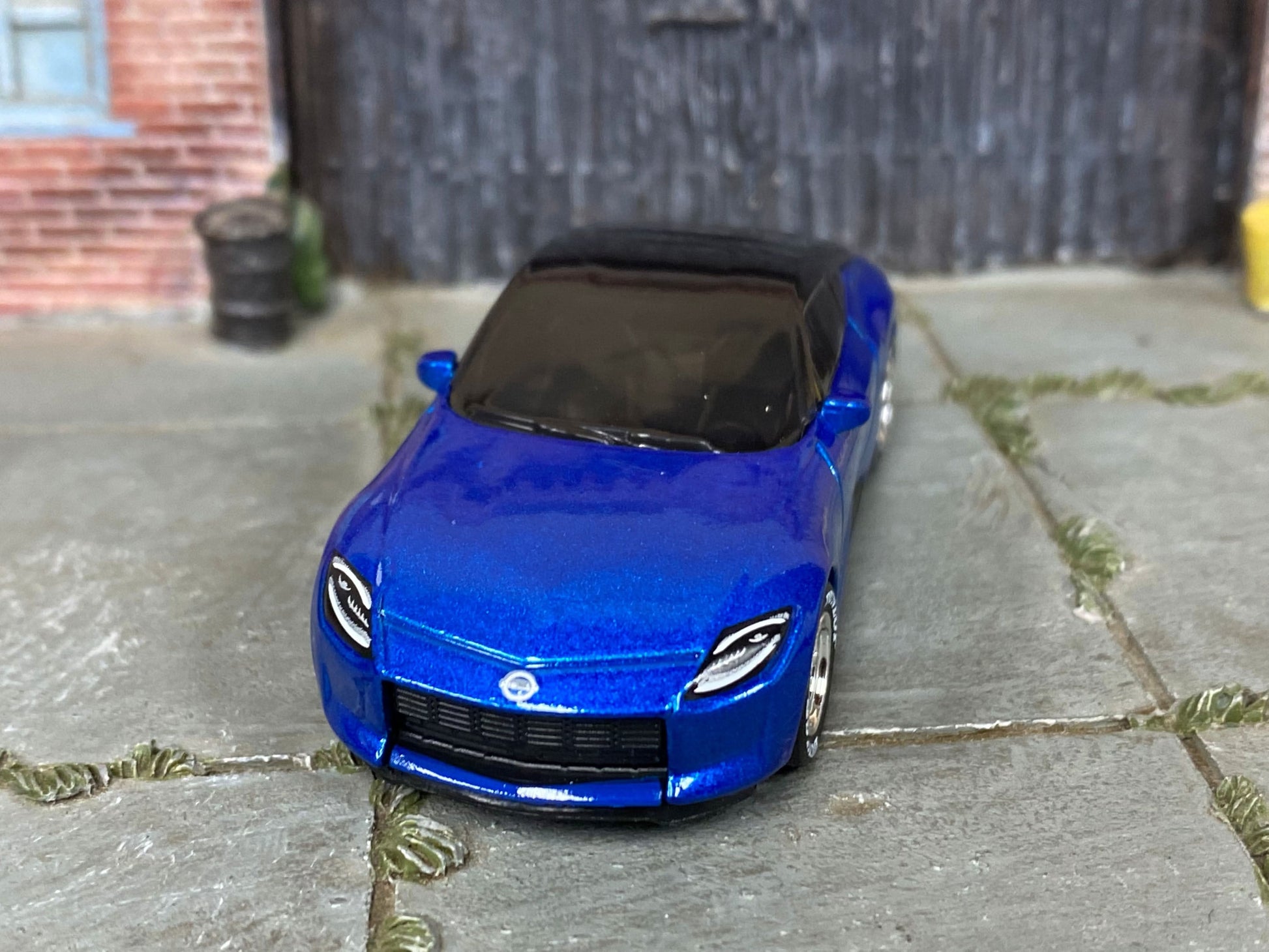 Custom Hot Wheels - 2023 Nissan Z - Blue - Chrome Track Wheels - DUNLOP Rubber Tires