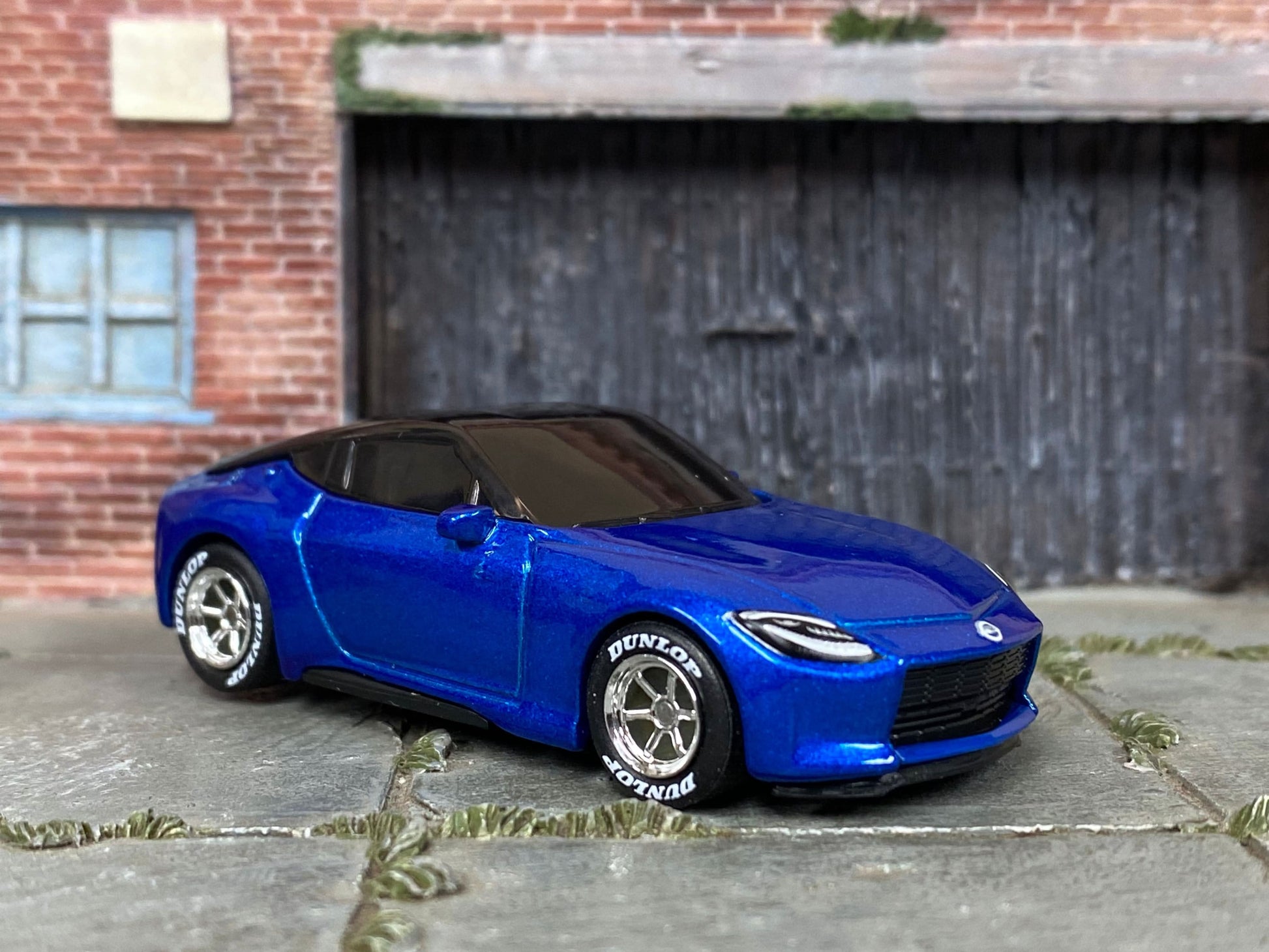 Custom Hot Wheels - 2023 Nissan Z - Blue - Chrome Track Wheels - DUNLOP Rubber Tires