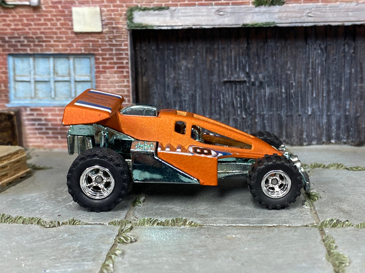 Custom Hot Wheels Dune It Up – Orange/Chrome – Chrome Off-Road Wheels – Rubber Tires – side view