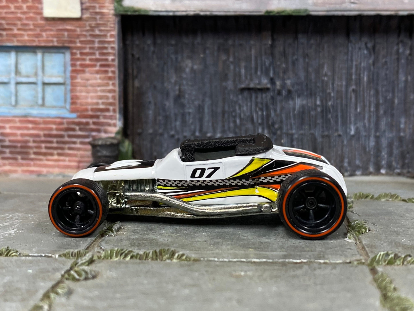 Custom Hot Wheels - Ford Track T T-Bucket - White and Black - Black Mag Wheels - Redline Rubber Tires