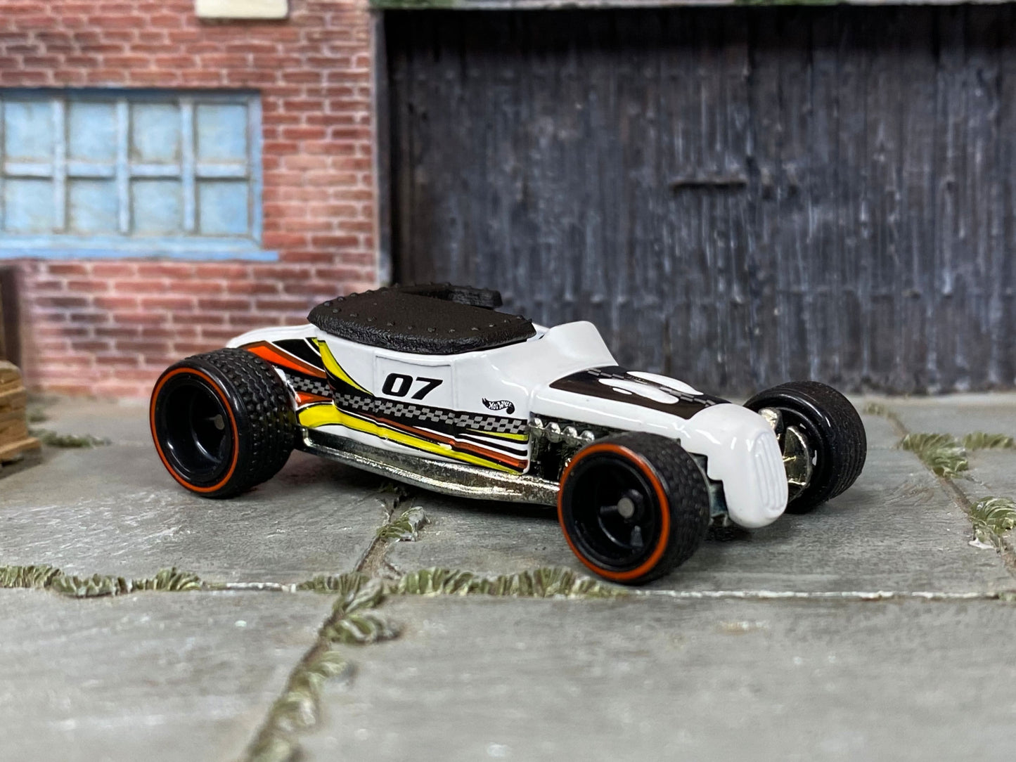 Custom Hot Wheels - Ford Track T T-Bucket - White and Black - Black Mag Wheels - Redline Rubber Tires