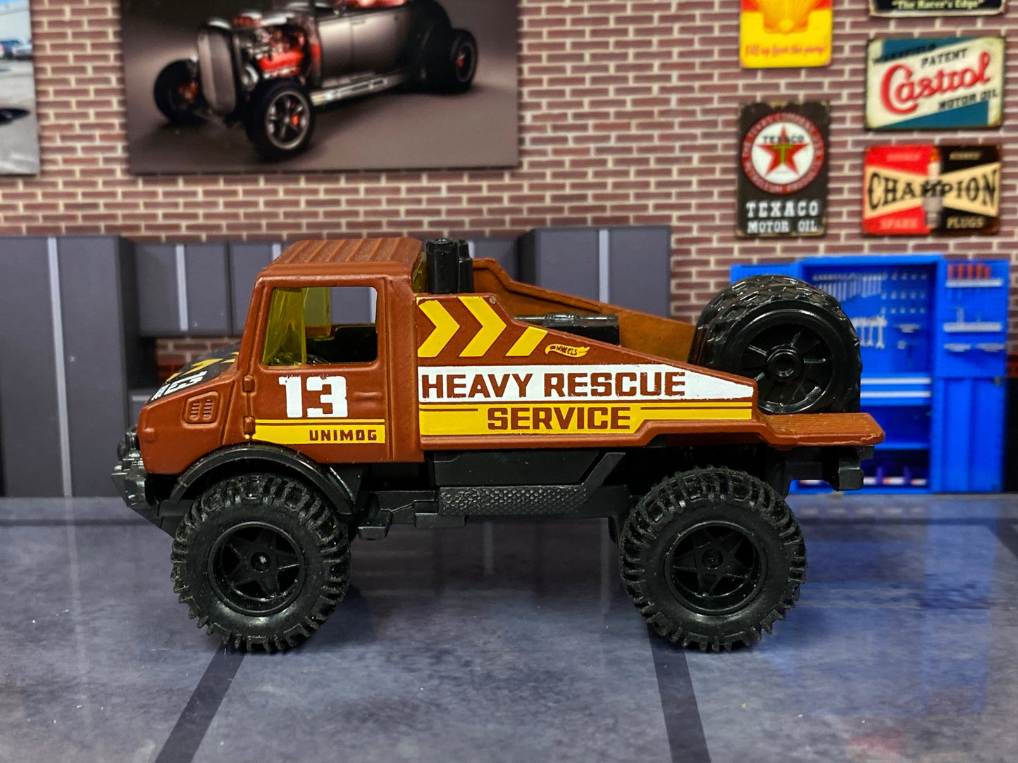 Custom Hot Wheels - Mercedes-Benz Unimog 1300 - Brown and Yellow Heavy Rescue - Black 5 Star Wheels - Off Road Rubber Tires