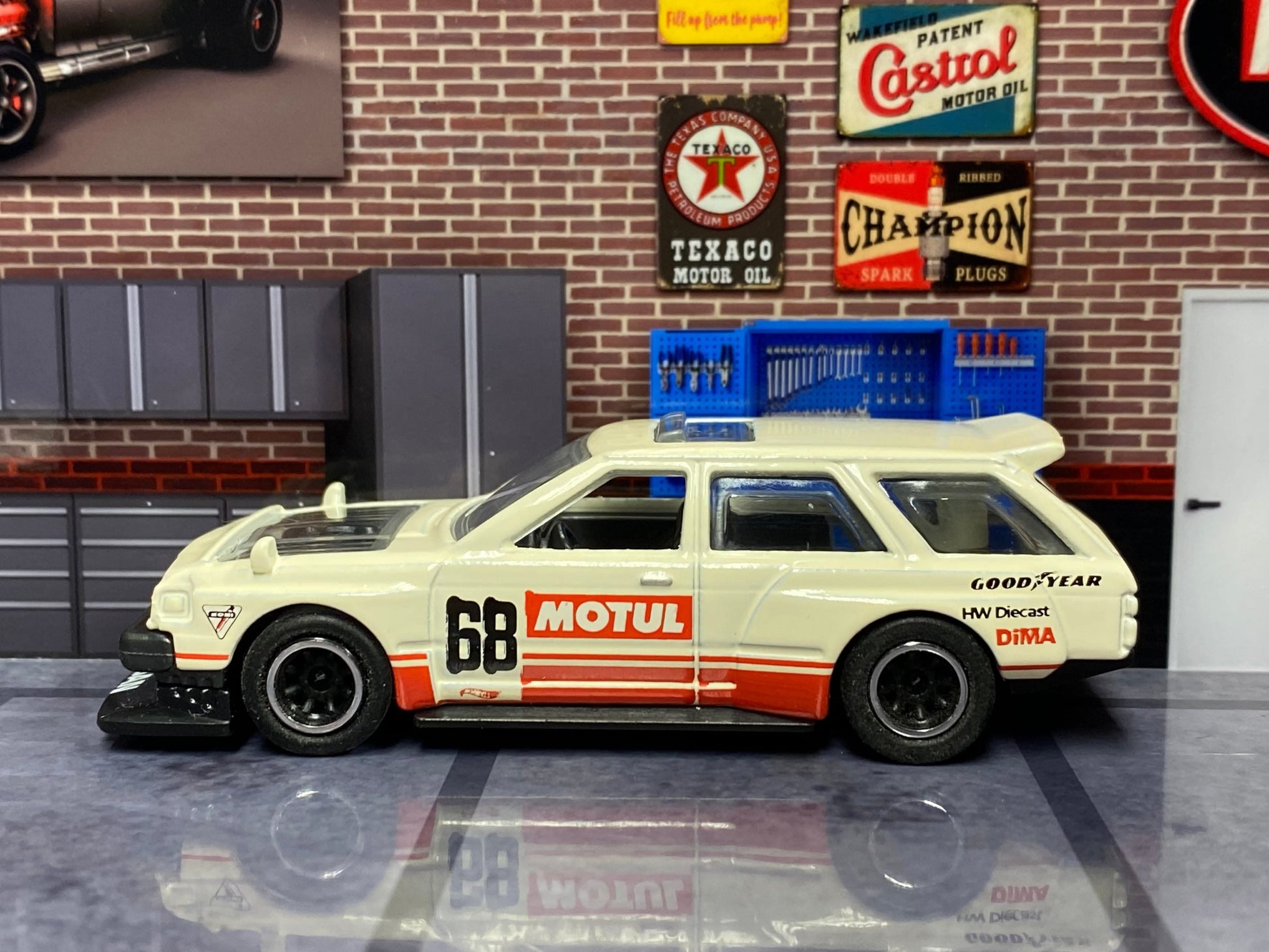 Custom Hot Wheels - Nissan Maxima Drift Car - White, Red and Black - Black and Chrome Track Wheels - Rubber Tires