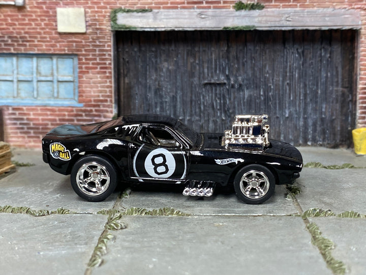 Custom Hot Wheels Rodger Dodger – Magic 8 Ball Black – Chrome Wheels – Rubber Tires – side view