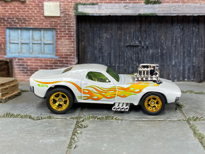 Custom Hot Wheels Rodger Dodger – White Flames – Gold Wheels – Rubber Tires – side view