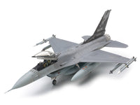 Tamiya 1/48 Lockeed F-16C (Block 25/32) – 61101 — exact product reference view 2