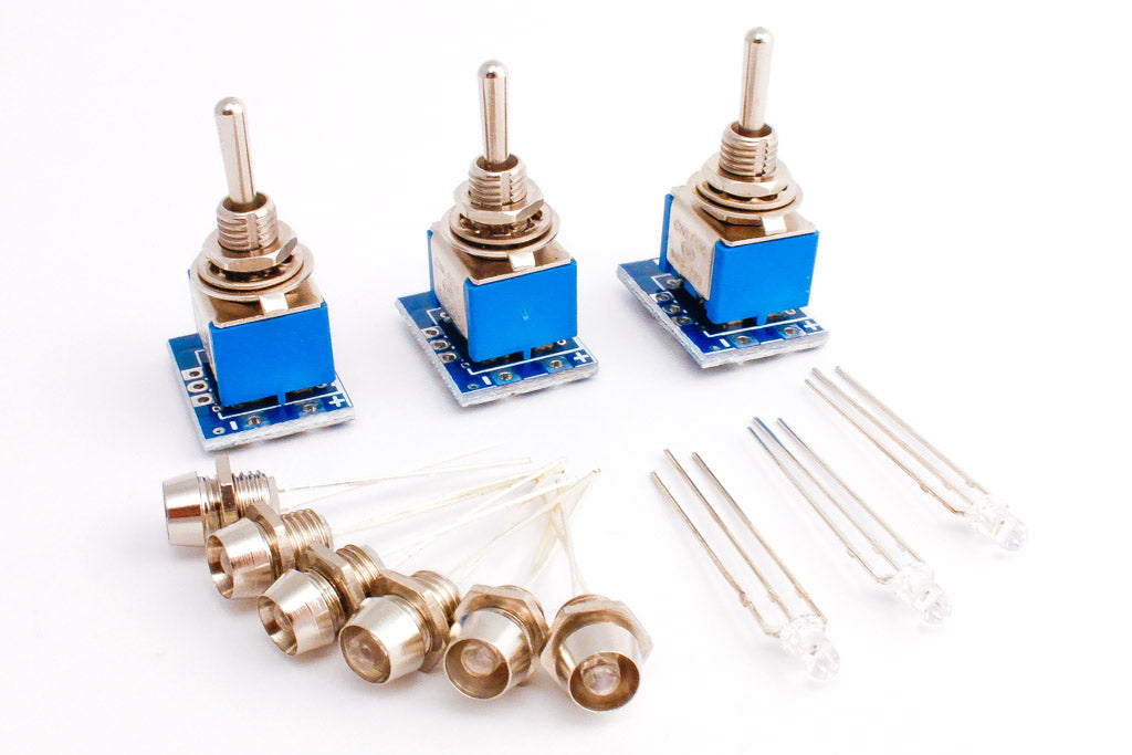 DCC Concepts Switch Pack 3-Pack with Green LED – CMS-G– product image