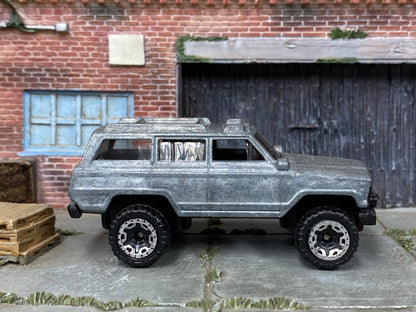 DIY Custom Hot Wheels Car Kit - 1988 Jeep Wagoneer 4X4 - Build Your Own Custom Hot Wheels!