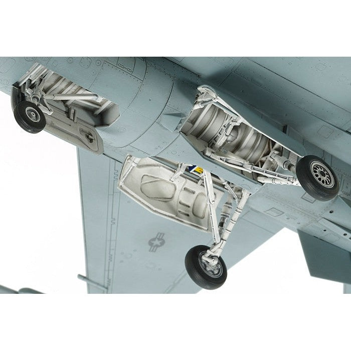 Tamiya F-16CJ Fighting Falcon — exact product view