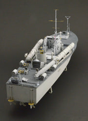 Italeri5610 Vosper MTB77 1/35 assembled example 3